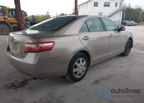 2009 Toyota Camry z USA, uszkodzony, nr VIN 4T1BE46K49U295681